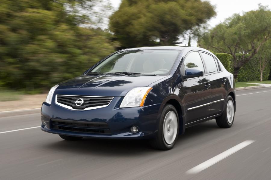  Nissan Sentra 2010 года  (фото 66 из 68)